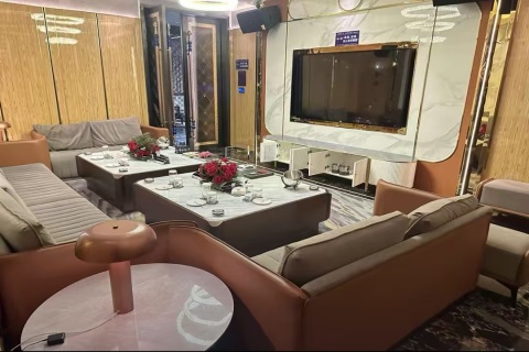 乌海夜总会招聘酒水促销员,乌海商务KTV招聘,引领财富路你的未来我守护